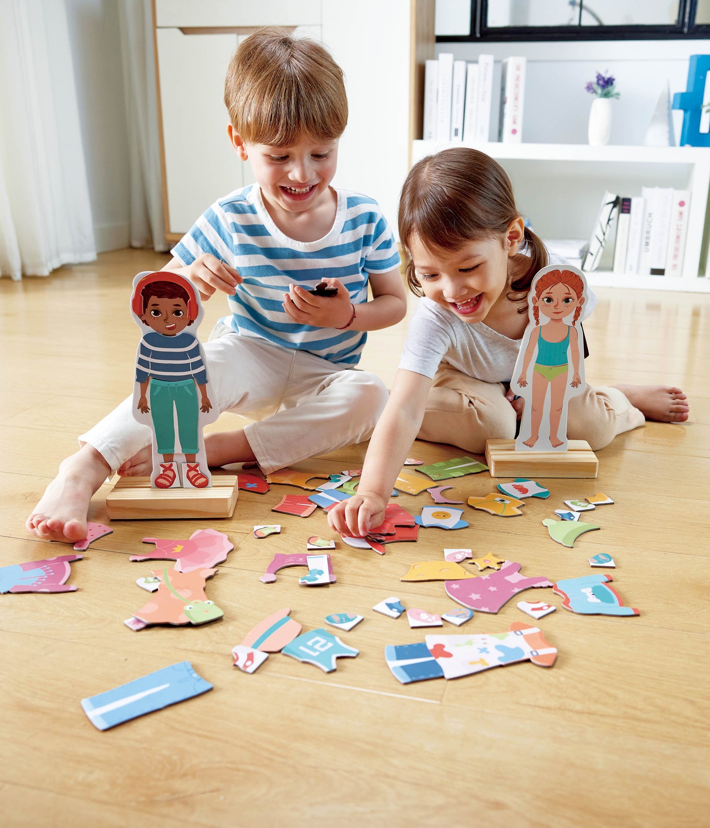 Dress-Up Magnetic Puzzle 66 Piece Jigsaw Puzzle